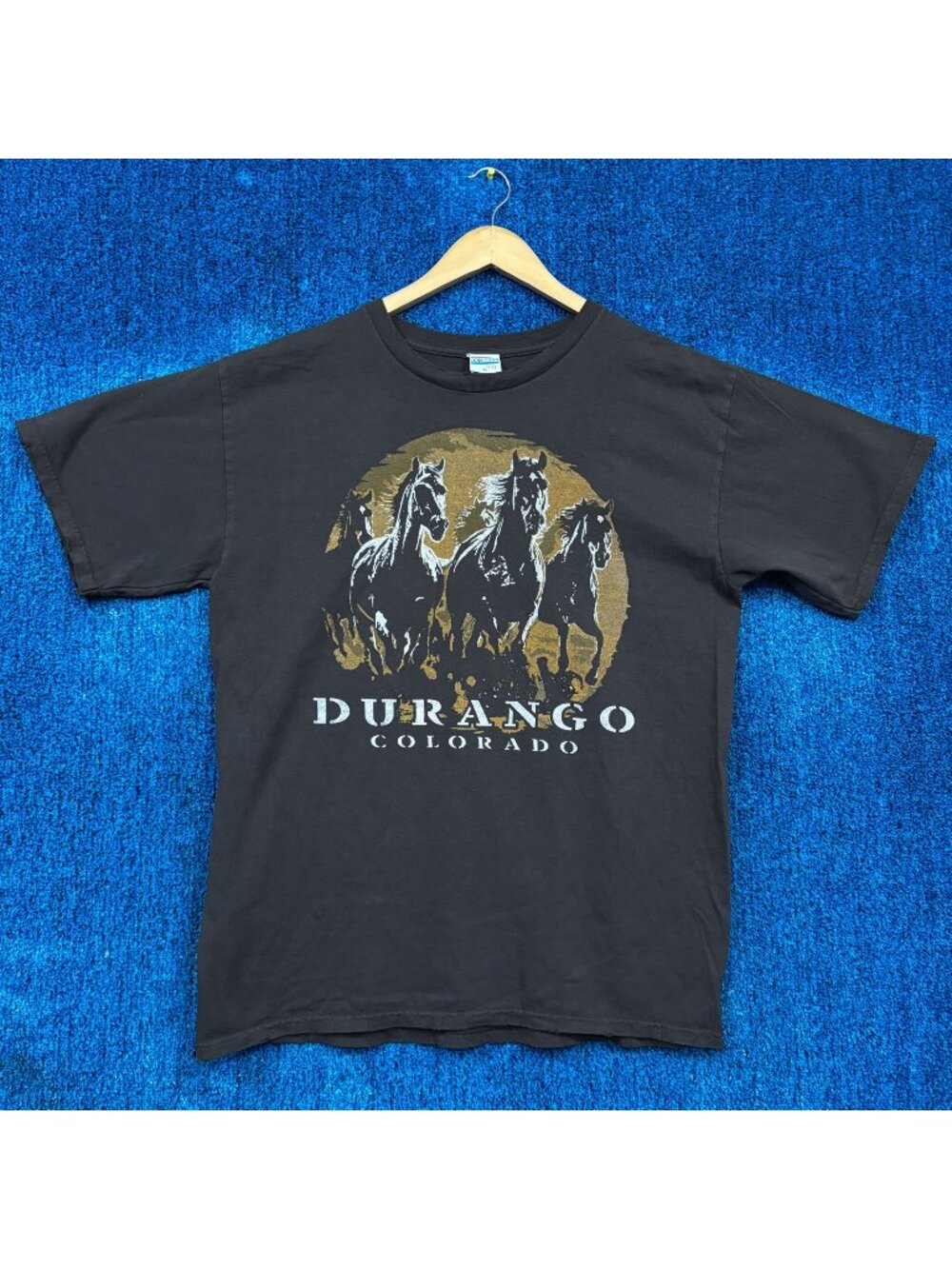 Durango Colorado Horses Brown T-Shirt Size Medium